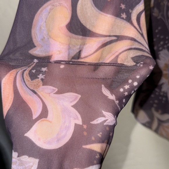 Johnny Was Harmonia Floral-Print Mesh Mock-Neck Top size medium - Picture 6 of 7